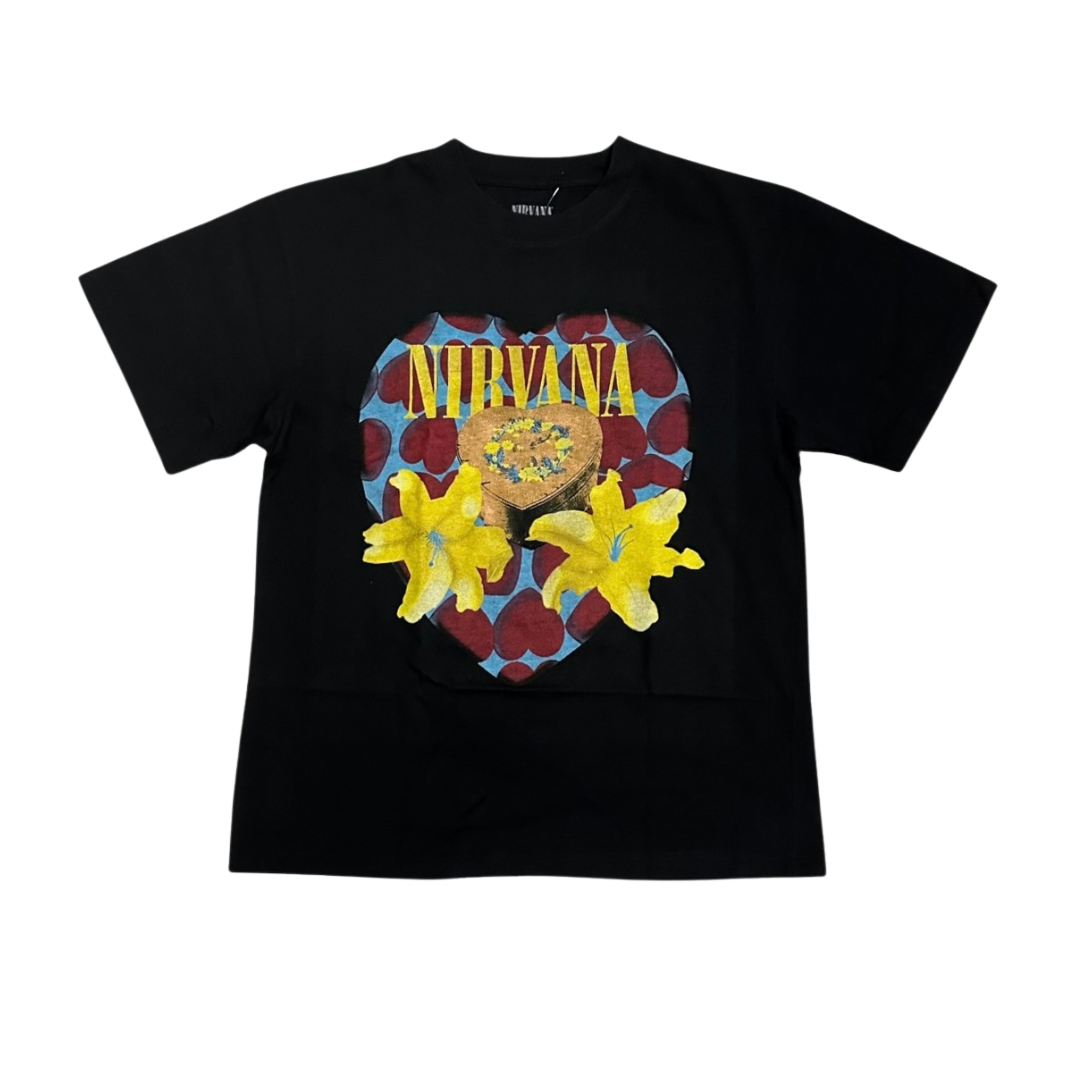 NIRVANA Short Sleeve T-Shirt: Heart (Oversized)